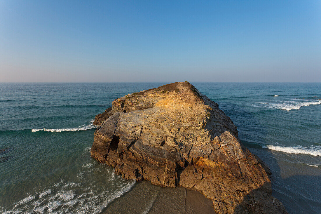 Playa de Catedrales, Praia das Catedrais, Beach of the Cathedrals, rock formations, beach, coast, Atlantic Ocean, near Ribadeo, Camino de la Costa, Camino del Norte, coastal route, Way of Saint James, Camino de Santiago, pilgrims way, province of Lugo, Ga