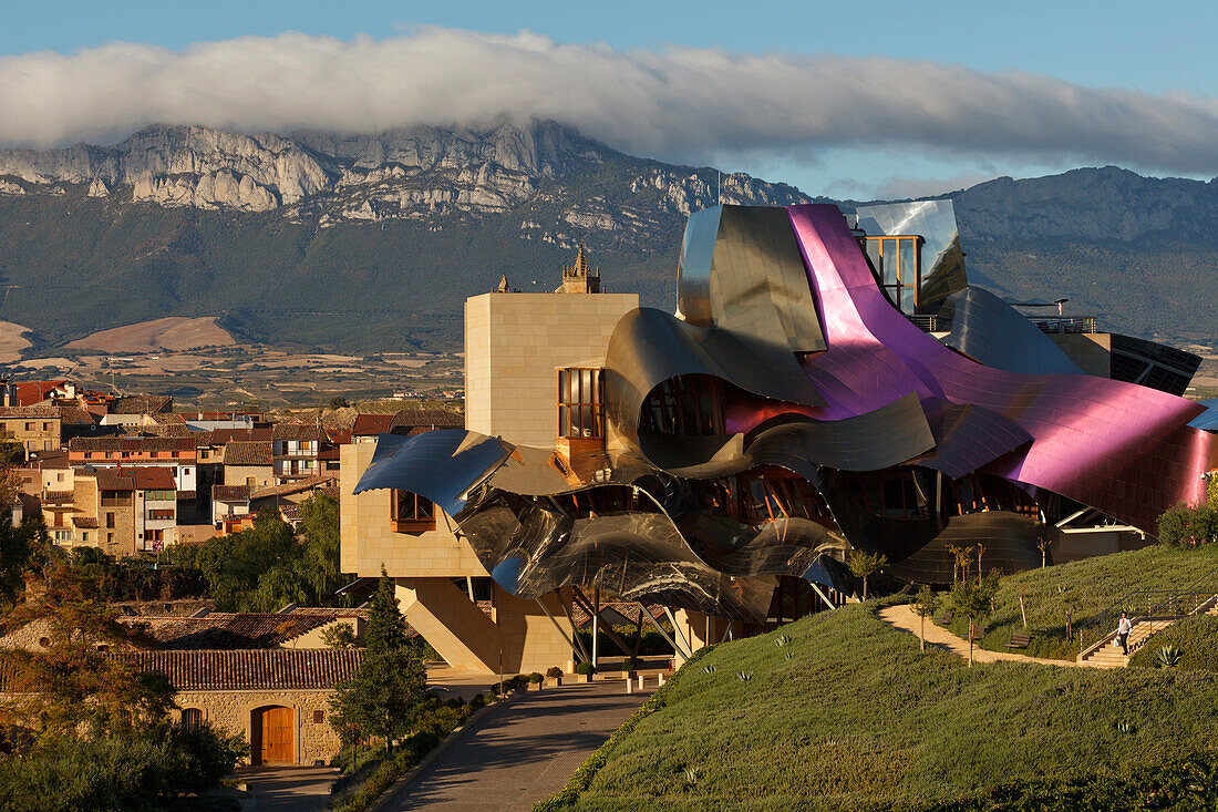 Hotel Marques de Riscal, architect Frank Gehry, Bodega Herederos del Marques de Riscal, winery, Elciego, village, La Rioja Alavesa, province of Alava, Basque Country, Euskadi, Northern Spain, Spain, Europe