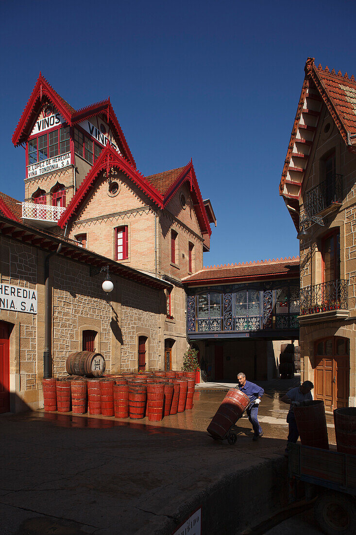 Bodega R Lopez de Heredia, Vina Tondonia, Weinkellerei, Weingut, Haro, Camino Vasco del interior, Jakobsweg, Camino de Santiago, Pilgerweg, La Rioja, Nordspanien, Spanien, Europa