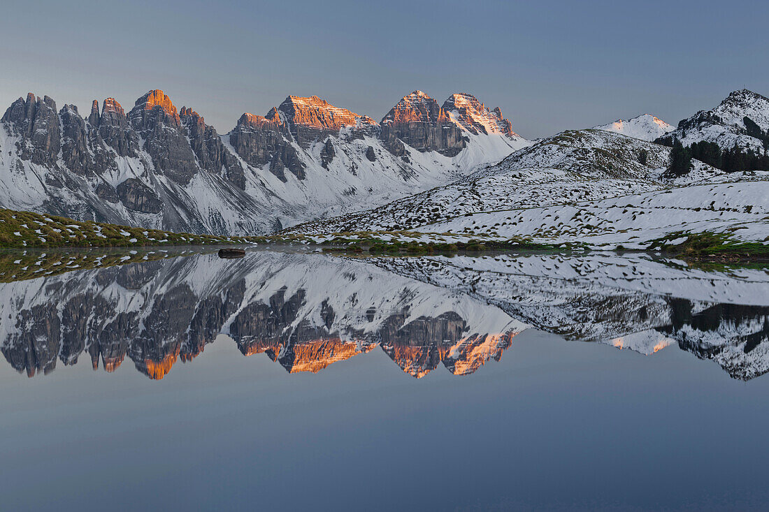 Kalkkoegel reflecting in Salfains See lake, Stubai Alps, Tyrol, Austria