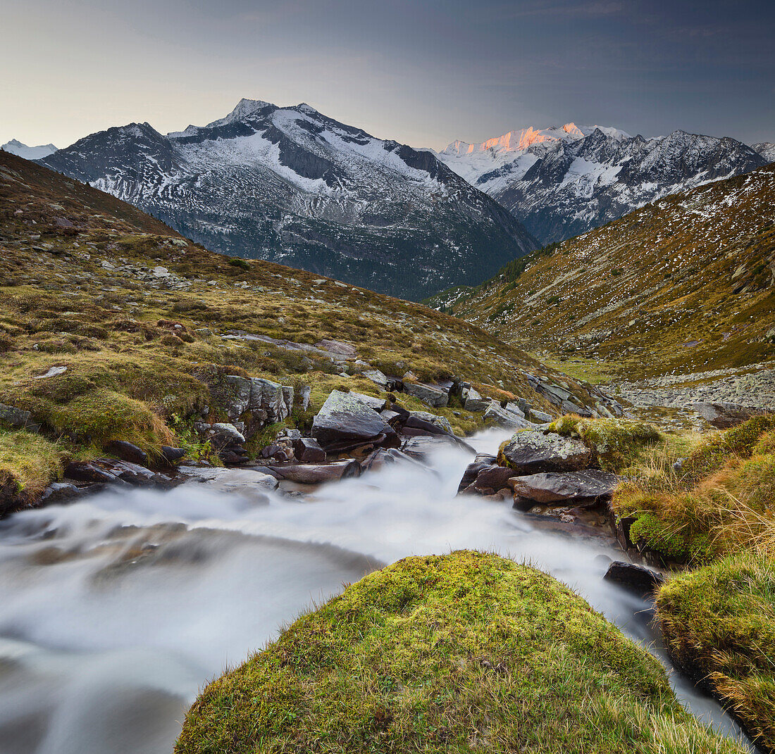 Mountain landscape and stream, Lapenkarbach, Lapenkar, Friesenbergalm, Grosser Greiner, Grosser Moeseler, Zillertaler Alps, Tyrol, Austria