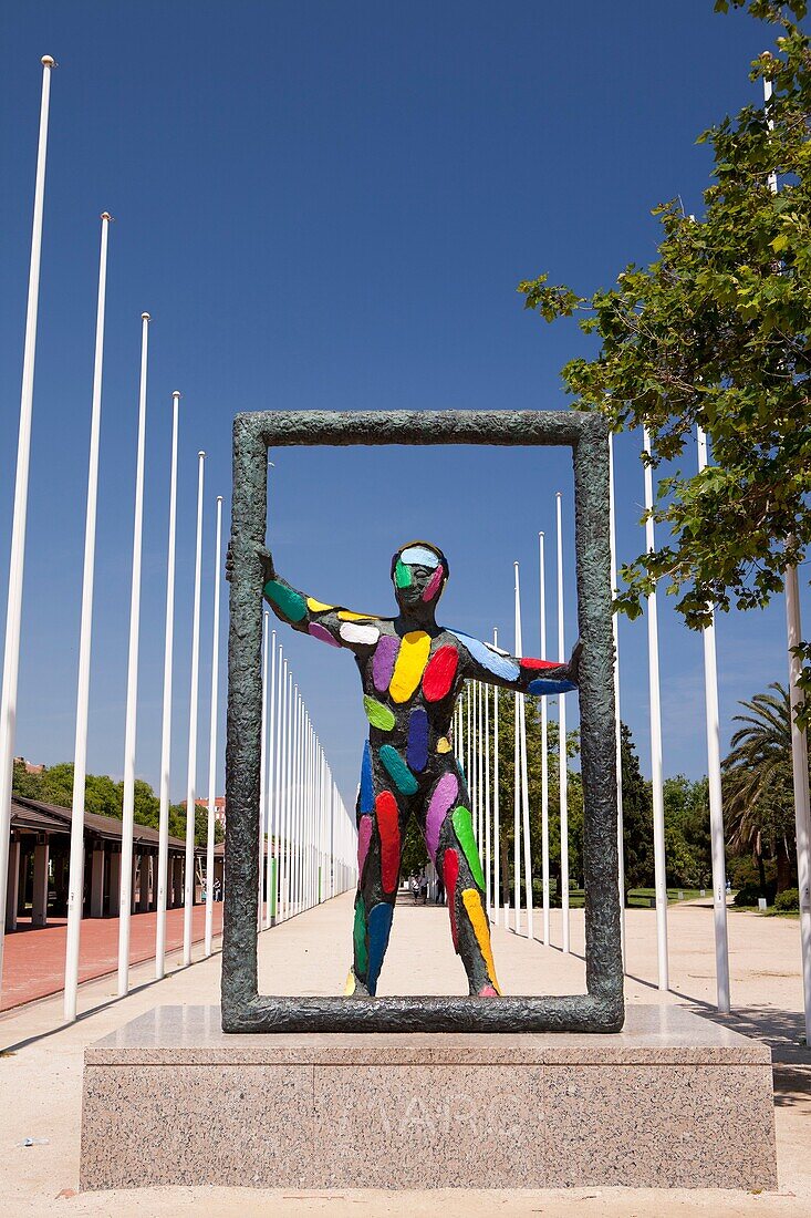 Sculture close to Hotel Arts and MAPFRE tower, Barcelona, Spain