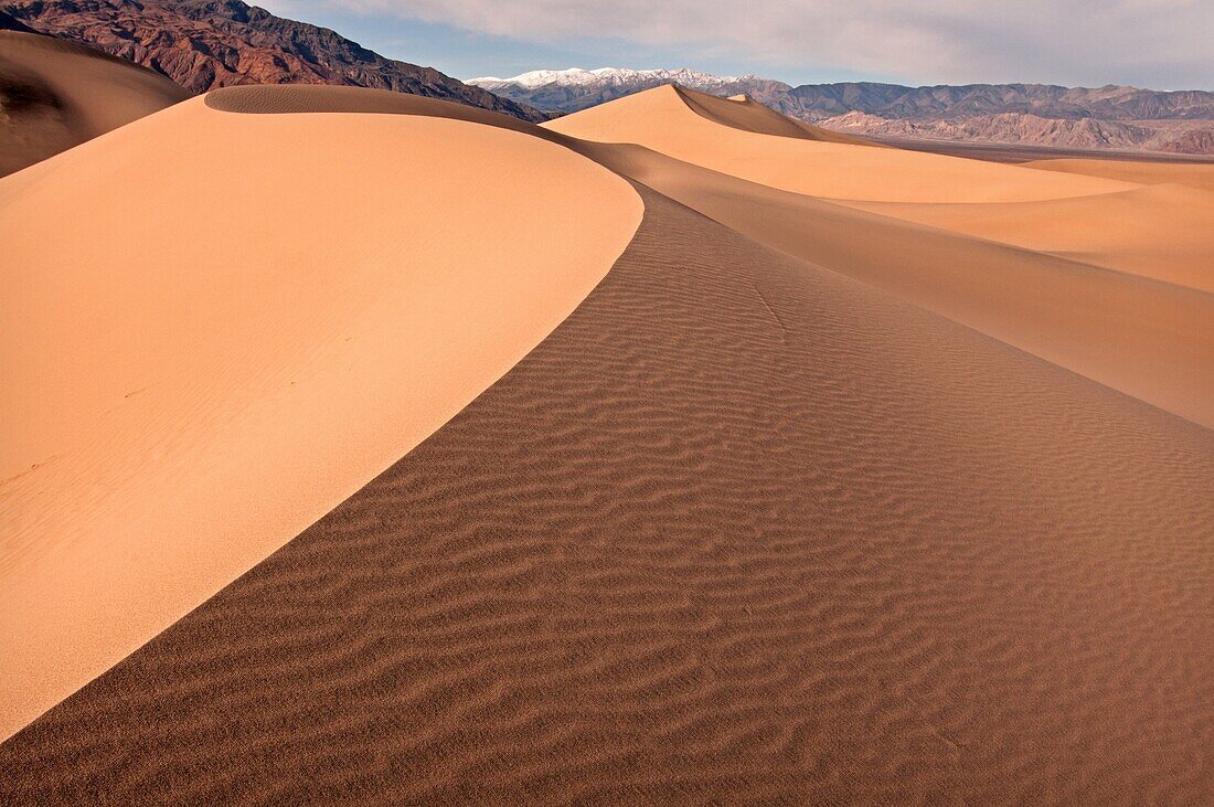 Death Valley, sunrise on the Mesquite Flat Sand Dunes near Stovepipe Wells Village at Death Valley National Park in California