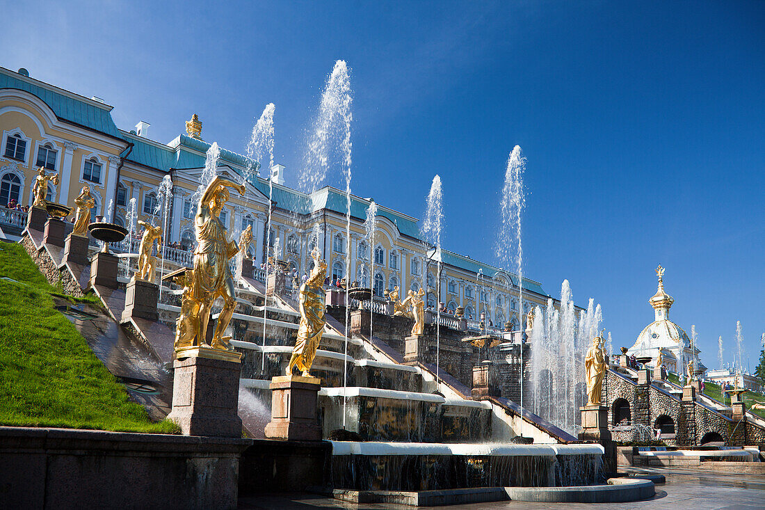 Rusia, San Petersburg City, Peterhof Palace (Summer Palace) W.H., Garden, Fountains