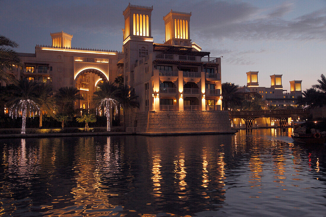 United Arab Emirates, Dubai, Madinat Jumeirah, hotel, shopping, leisure