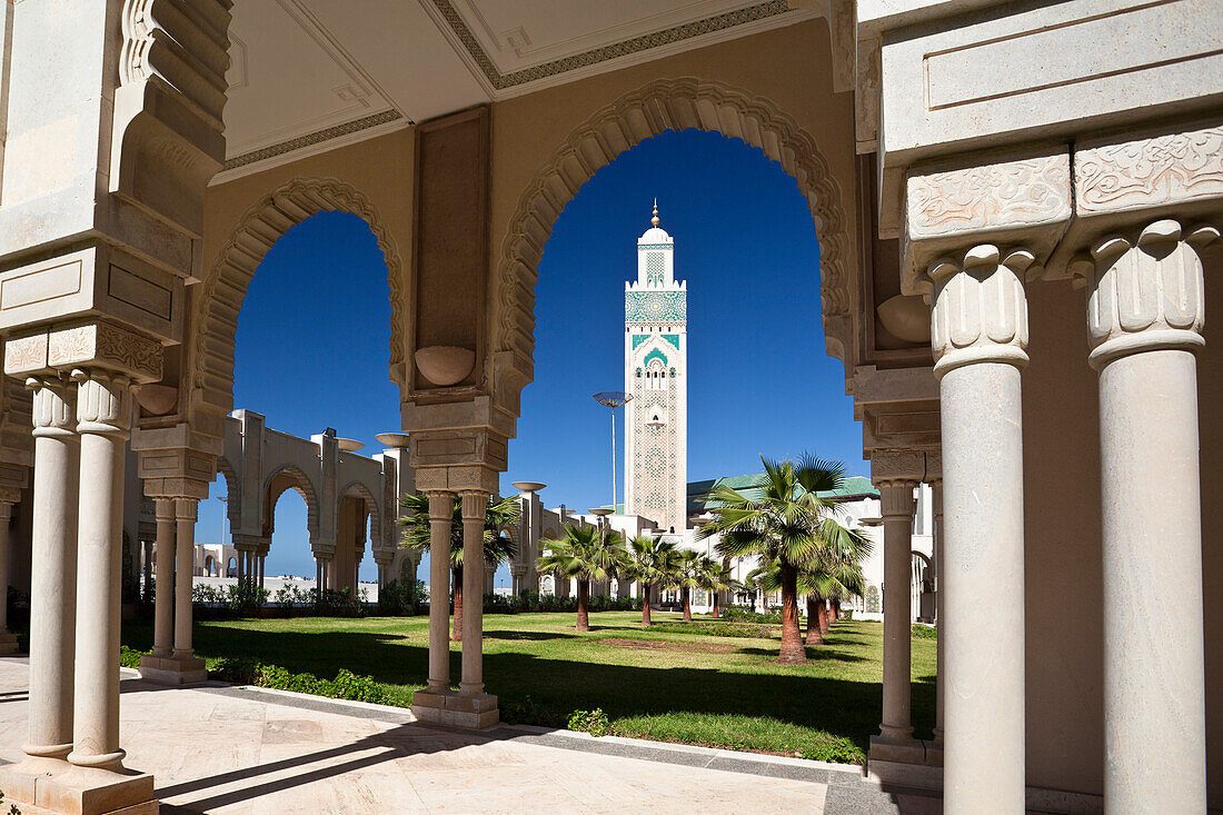 Morocco-Casablanca City-Hassan II Mosque-Tallest Minaret in the world (210 m.)