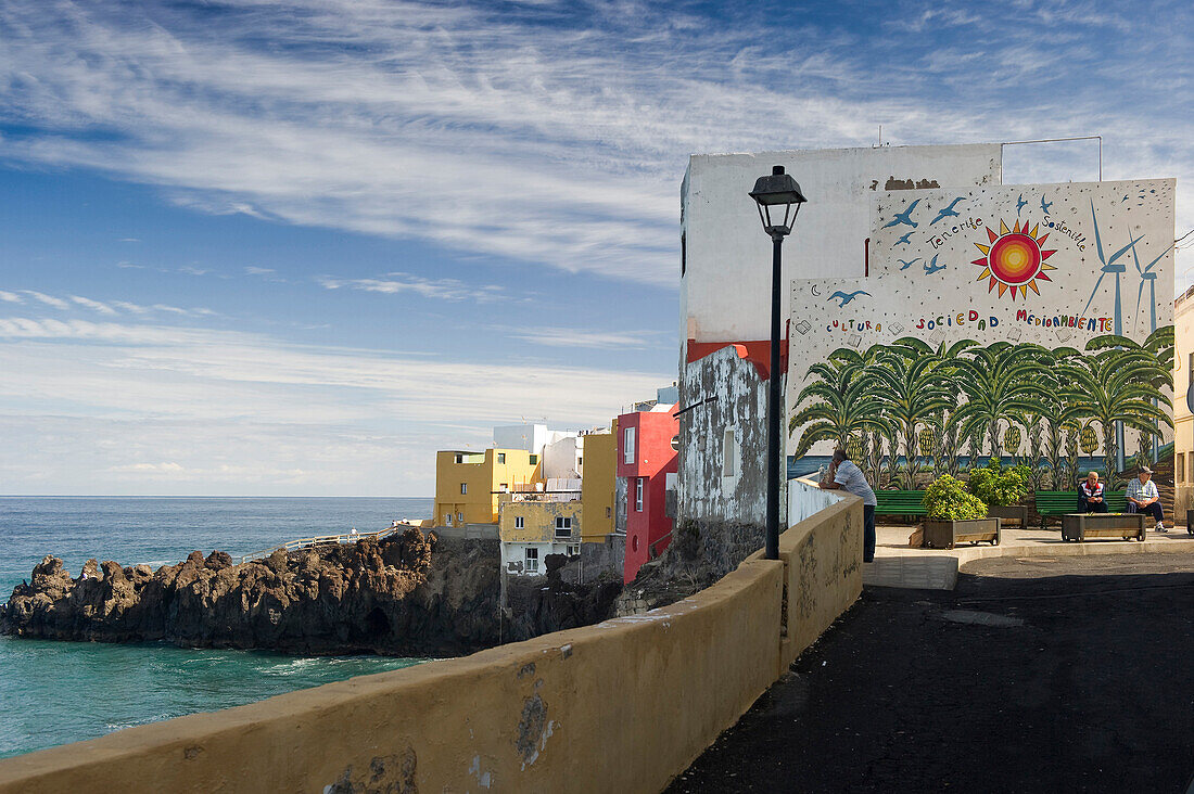 Häuser am Meer, Puerto de la Cruz, Teneriffa, Kanarische Inseln, Spanien, Europa