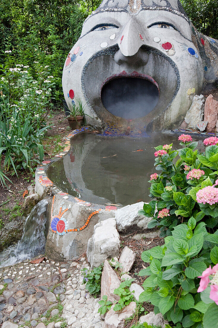 Sculpture showing Idanes by Rudolf Hirt at Andre Hellers' Garden, Giardino Botanico, Gardone Riviera, Lake Garda, Lombardy, Italy, Europe