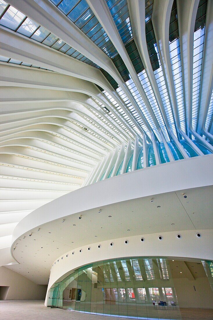 Conference and Exhibitions Centre Ciudad de Oviedo by Santiago Calatrava, Oviedo, Asturias, Spain.