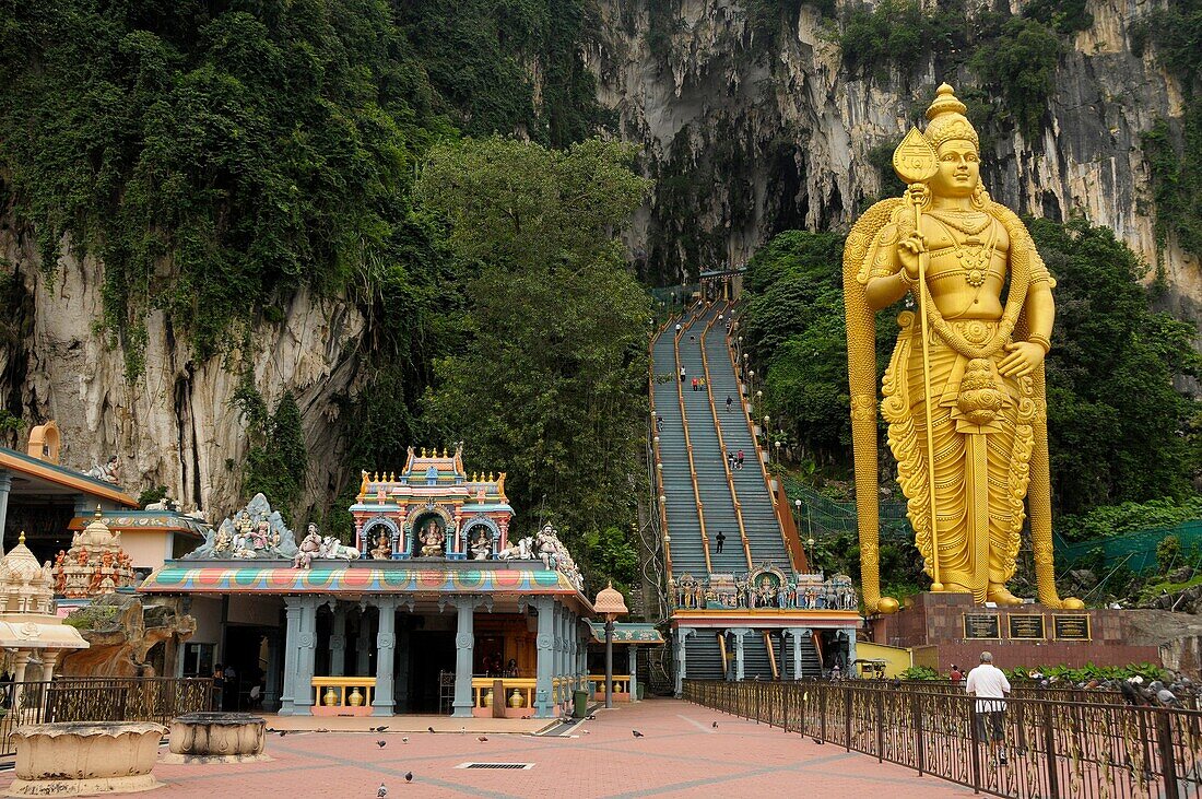 statue of lord murugan, Batu caves, shrines and temples, sacred place of worship for hindu people, kuala lumpur, malaysia