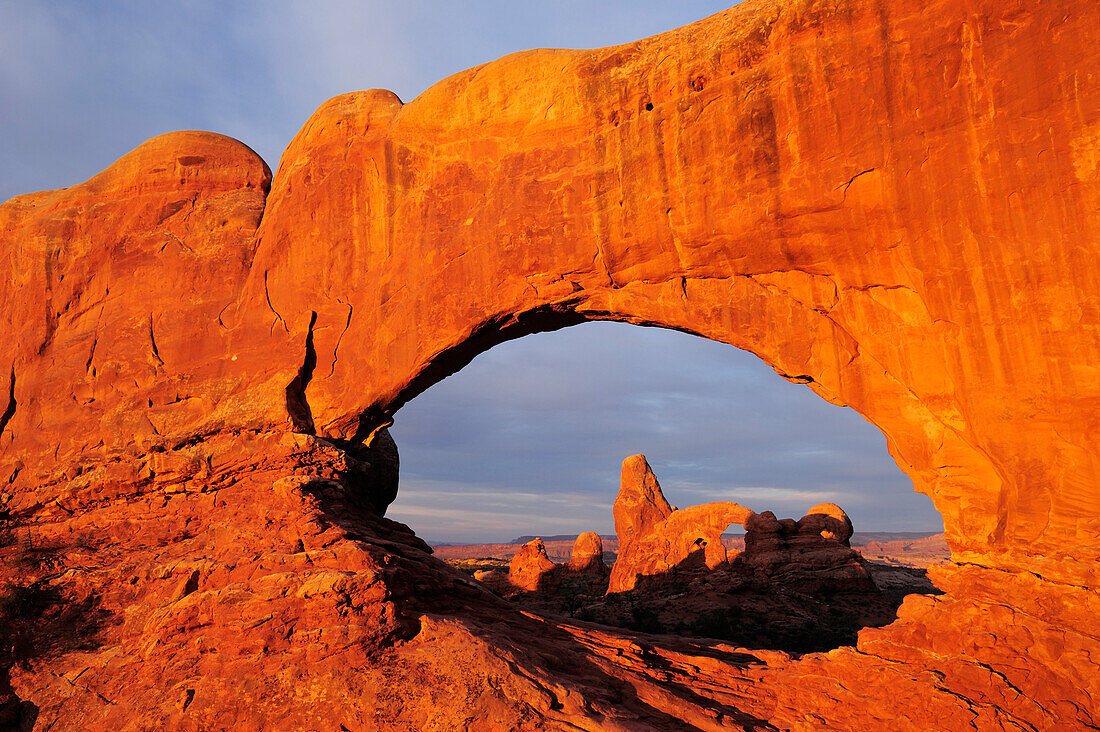 Sunrise at North Window with view onto Turret Arch, Window Section, Arches National Park, Moab, Utah, Southwest, USA, America