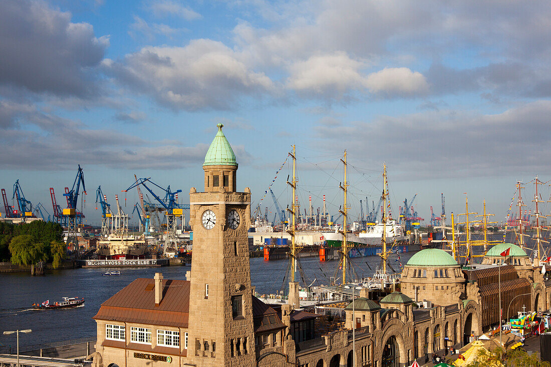 View over St. Pauli Landungsbrücken onto the cranes at the harbour, Hamburg, Gemany, Europe