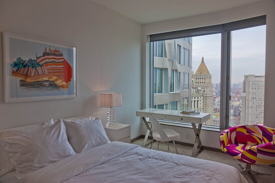 New York - United States, Manhattan, view of the city from Gehry tower, room