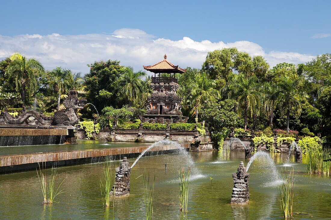 Indonesia-Bali Island-Nusa Dua -Ayodya Resort-Entrance fountain