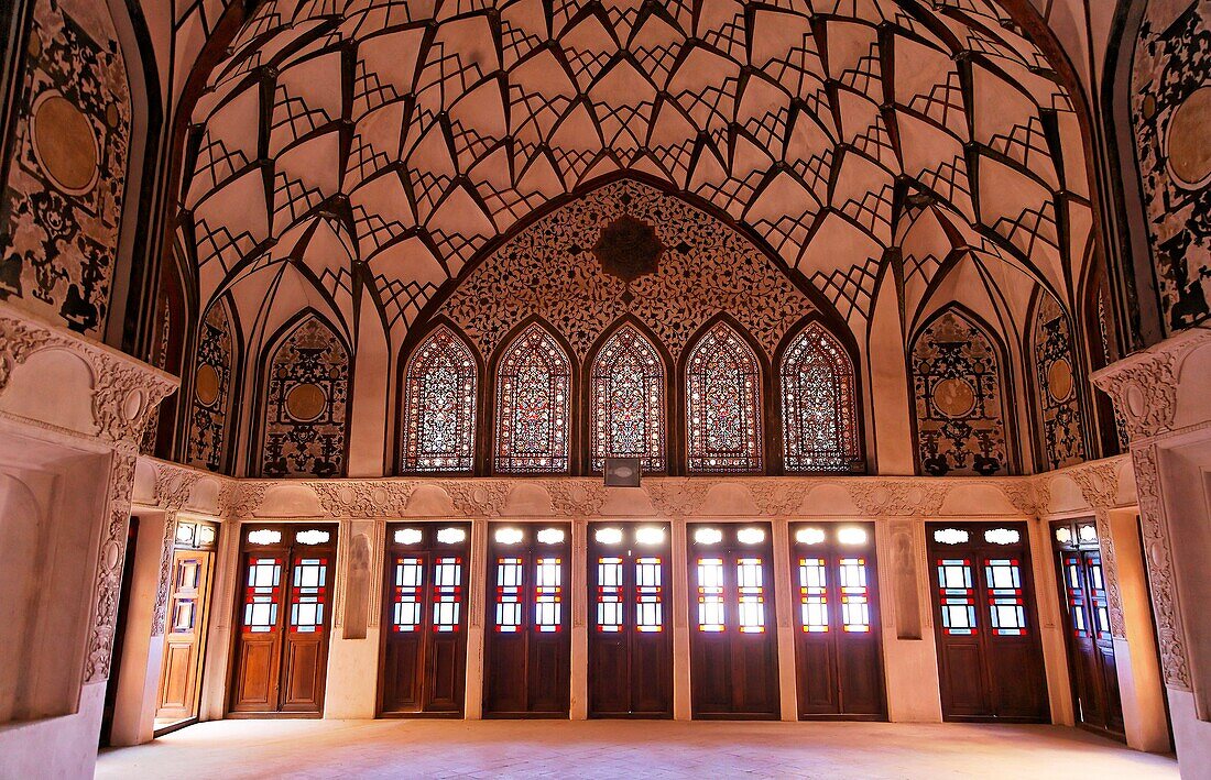 Ornate interior at the Tabatabiyeh traditional merchant´s residence, Kashan, Iran