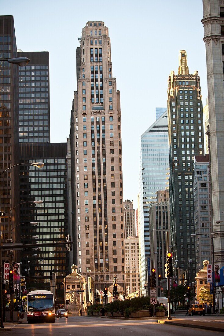 Chicago skyline along the Michigan Avenue Chicago, IL