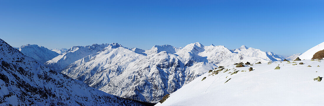 Panorama with view to Monte Cassa del Ferro, Piz da l`Aqua, Piz Murter, Piz Serra, Piz Quattervals and Piz d`Esan, Piz Nuna, Swiss National Park, Engadin, Grisons, Switzerland