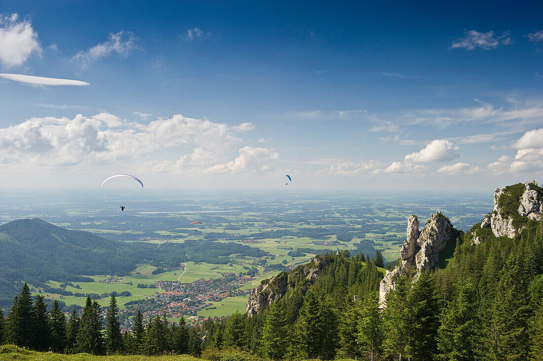 Paragliders near Kampenwand, Aschau, Chiemgau, Bavaria, Germany