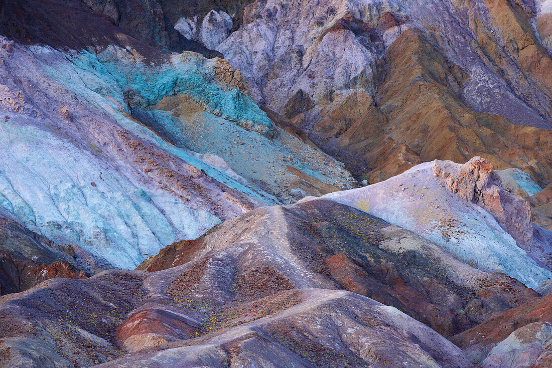 Colourful rock formation of the Artists Palette, Artists Drive, Death Valley National Park, California, USA, America