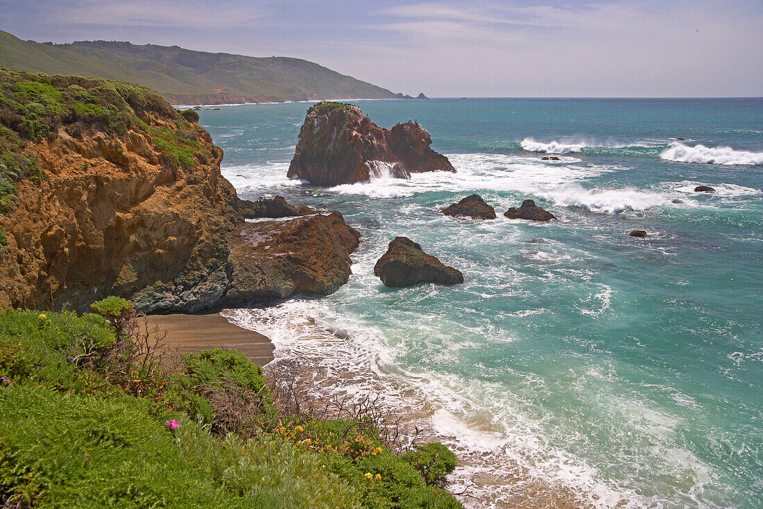 Felsen an der pazifischen Küste, Andrew Molera State Park, Big Sur Coast, All American Hwy, Kalifornien, USA, Amerika