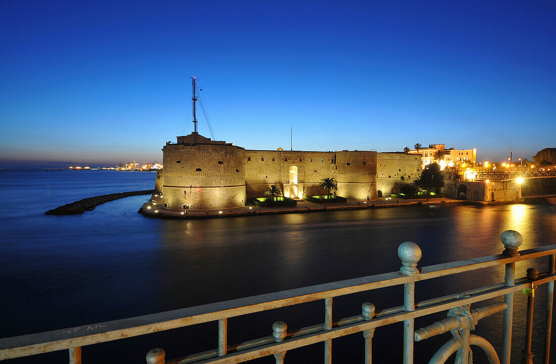Castello Aragonese in the evening light, Taranto, Apulia, Italy