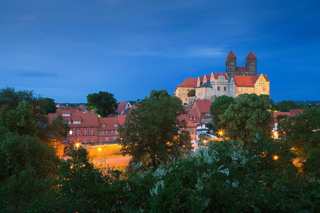 View of castle and church St Servatius in the evening, Quedlinburg, Harz mountains, Saxony-Anhalt, Germany, Europe