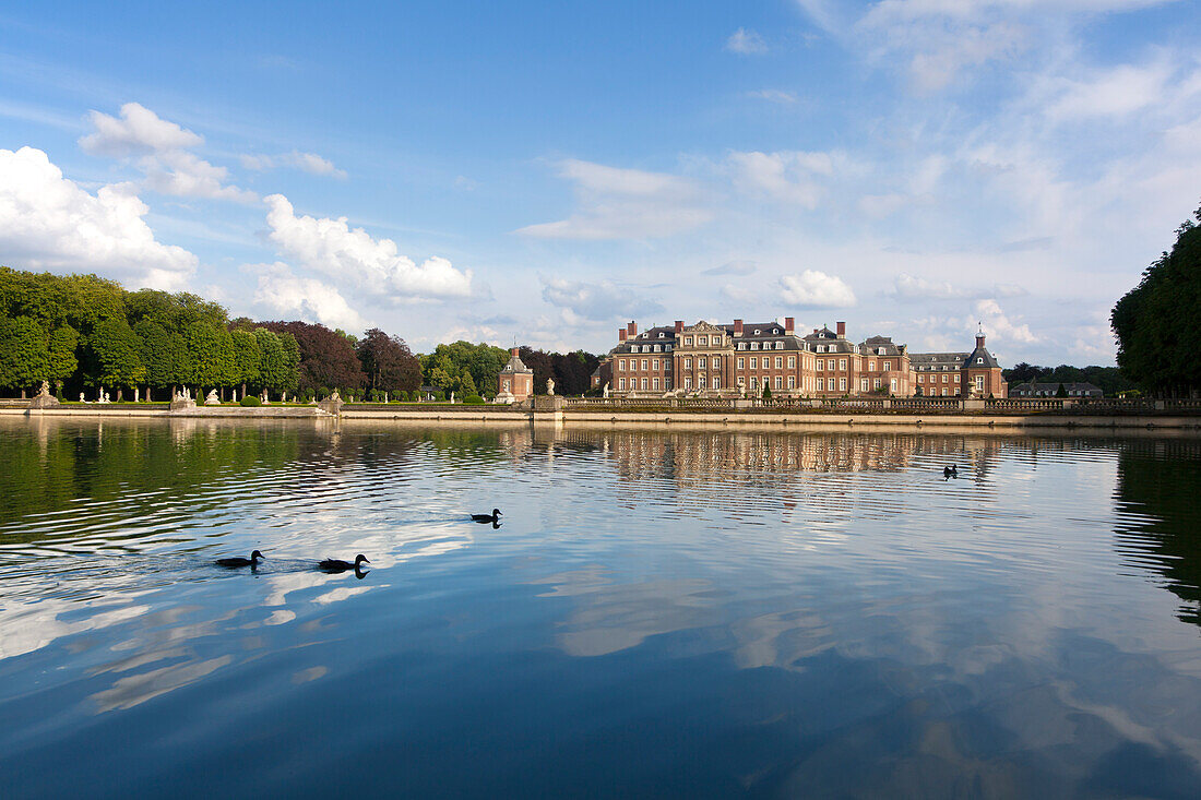 View over the pond onto Nordkirchen moated castle, Muensterland, North Rhine-Westphalia, Germany, Europe