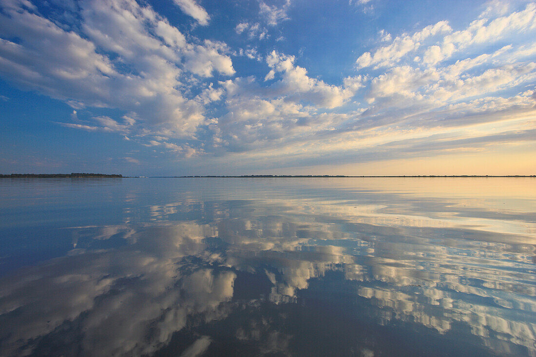 Reflection on the Salzhaff in the evening light, Wustrow peninsula, Mecklenburg Western Pomerania, Germany, Europe