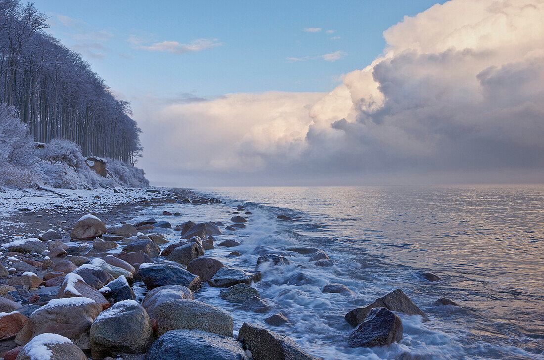 Shore of Baltic sea in winter, Heiligendamm, Mecklenburg Western Pomerania, Germany, Europe
