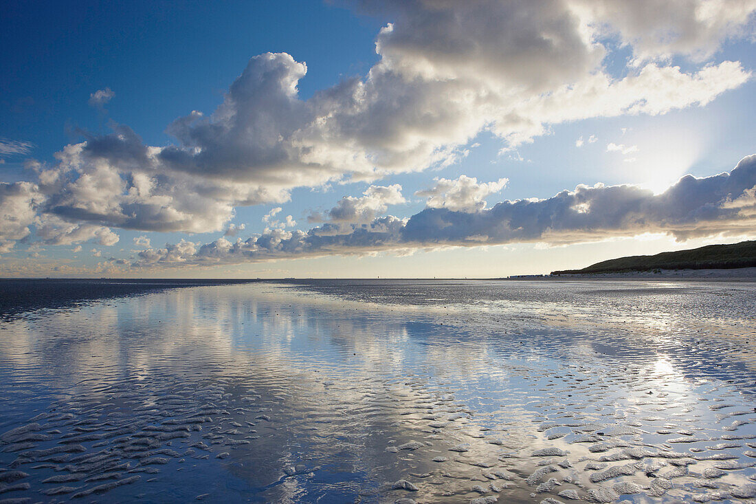 North Beach under clouded sky, Island of Spiekeroog, East Frisian Islands, Lower Saxony, Germany, Europe
