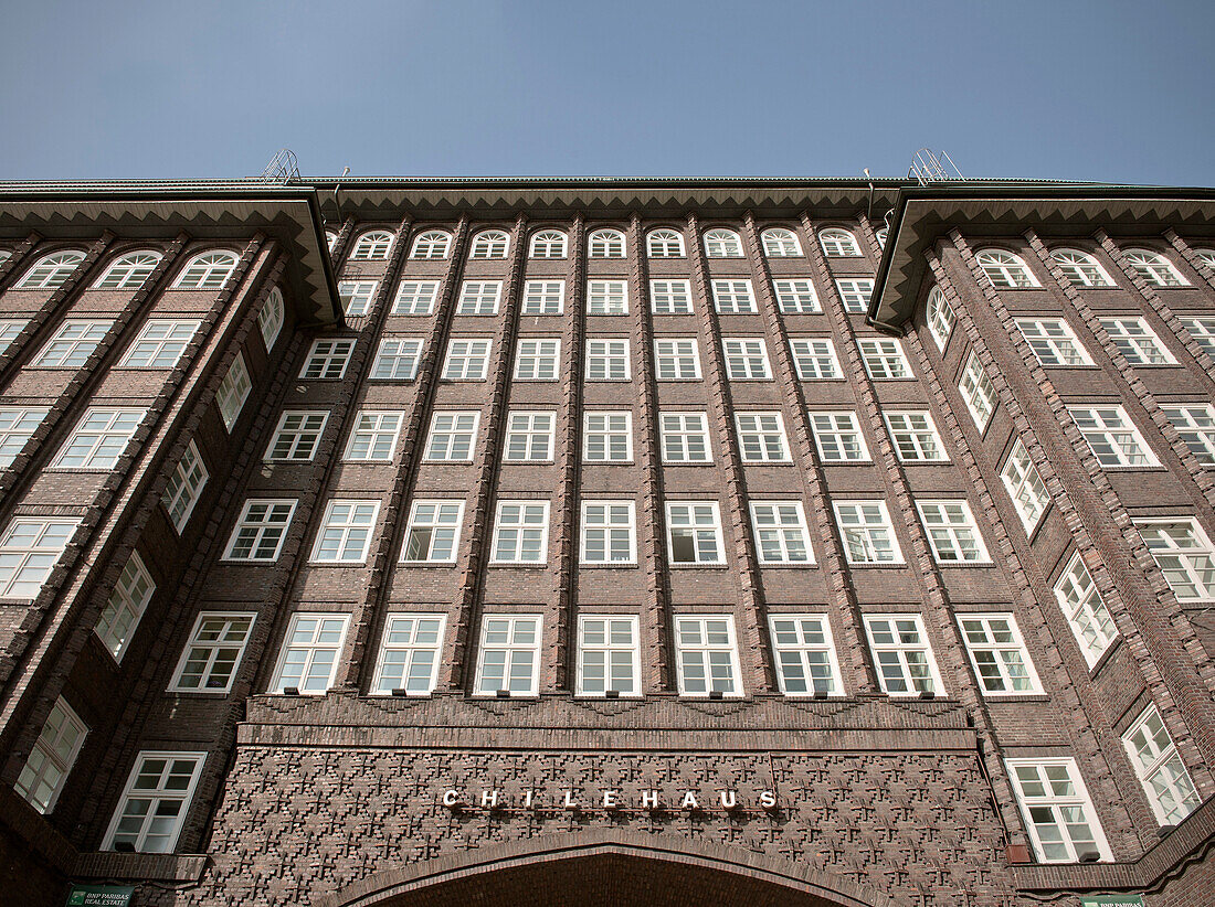 Blick von unten auf das Chilehaus, Architekt Fritz Höger, Kontorhaus im Hamburger Kontorhausviertel, Hamburg, Deutschland, Europa