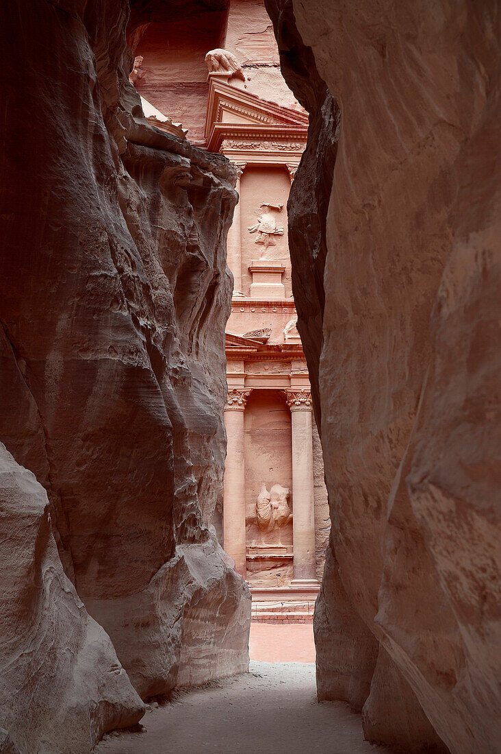 Siq und das Schatzhaus Al Khazneh, Petra, UNESCO Weltkulturerbe, Wadi Musa, Jordanien, Naher Osten, Asien