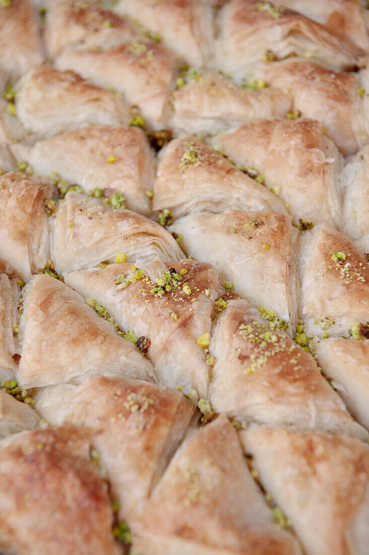 Sweet puff pastry covered with pistachio, capital Amman, Jordan, Middle East, Asia