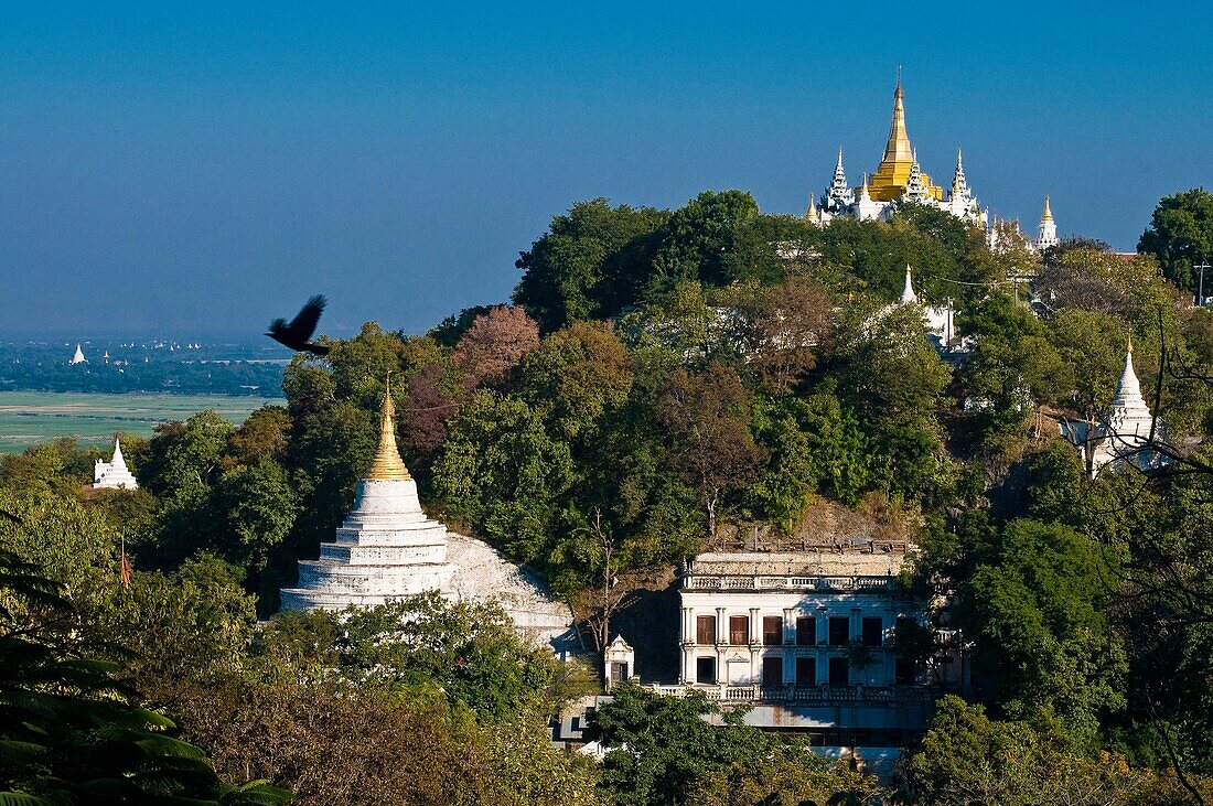 Myanmar (Burma), Sagaing State, Sagaing, Sagaing Hill, Soon U Min Koe Ze Pagoda