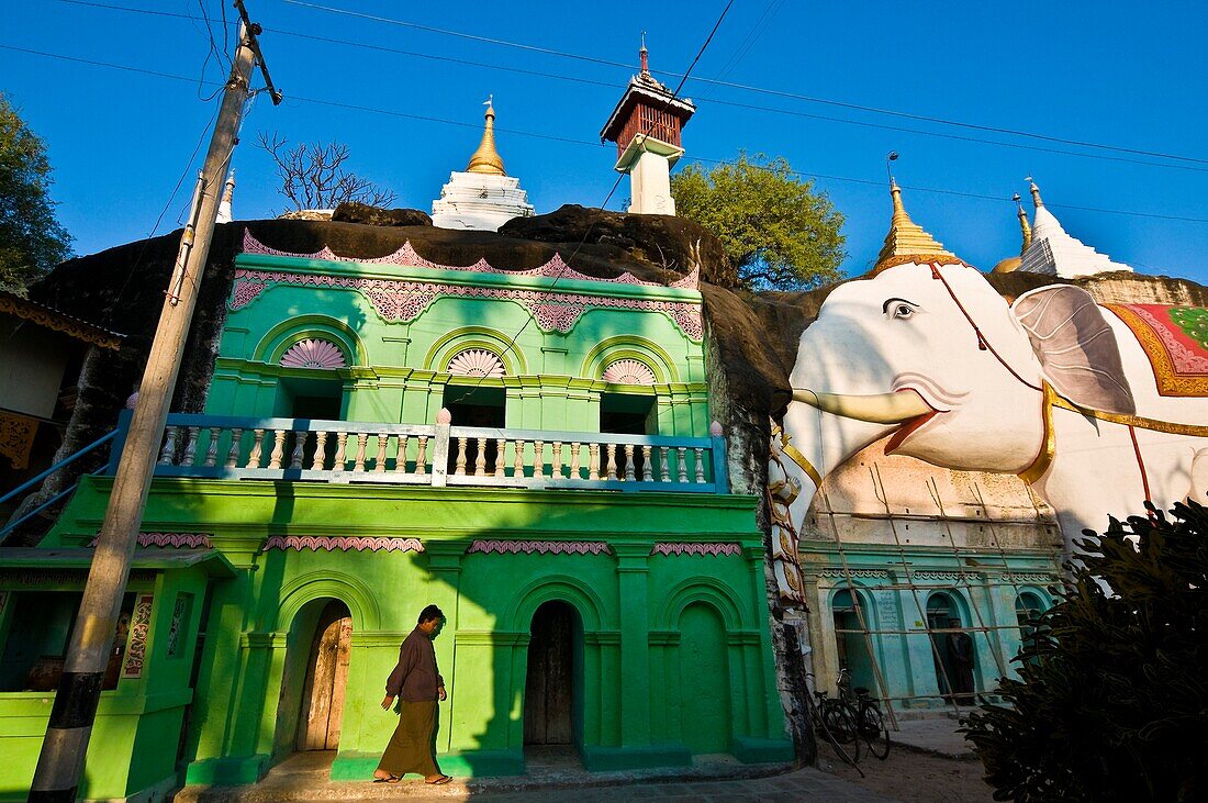 'Myanmar (Burma), Sagaing State, Po Win Daung, Shwe Ba Htaung temple topped by an elephant called ''Yanpyae Manpyae'' (kills the ennemies)'