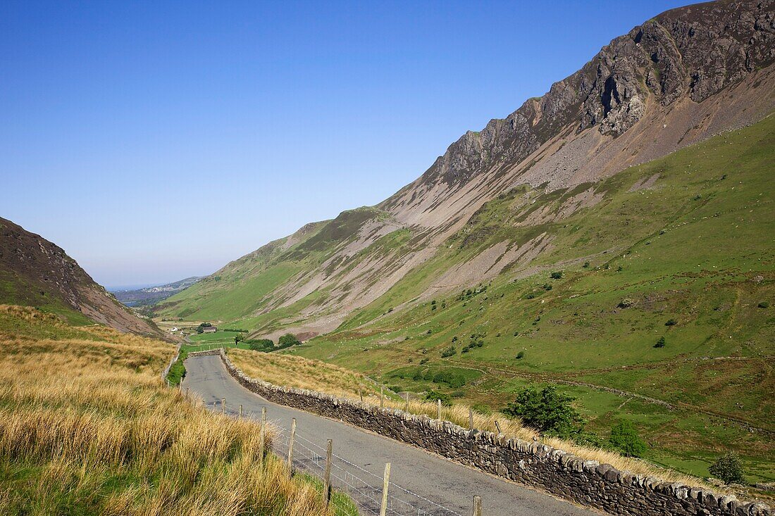 Wales,Gwynedd,Empty Road in Snowdonia National Park