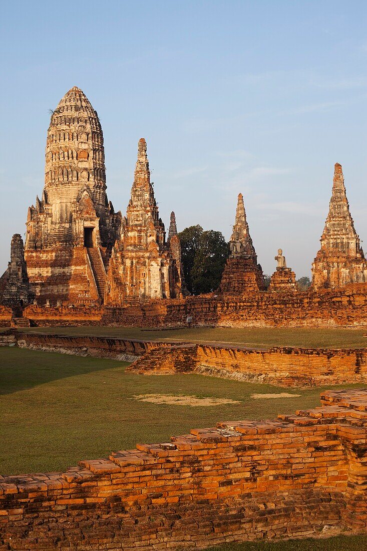 Thailand,Ayutthaya,Ayutthaya Historical Park,Wat Chai Wattanaram
