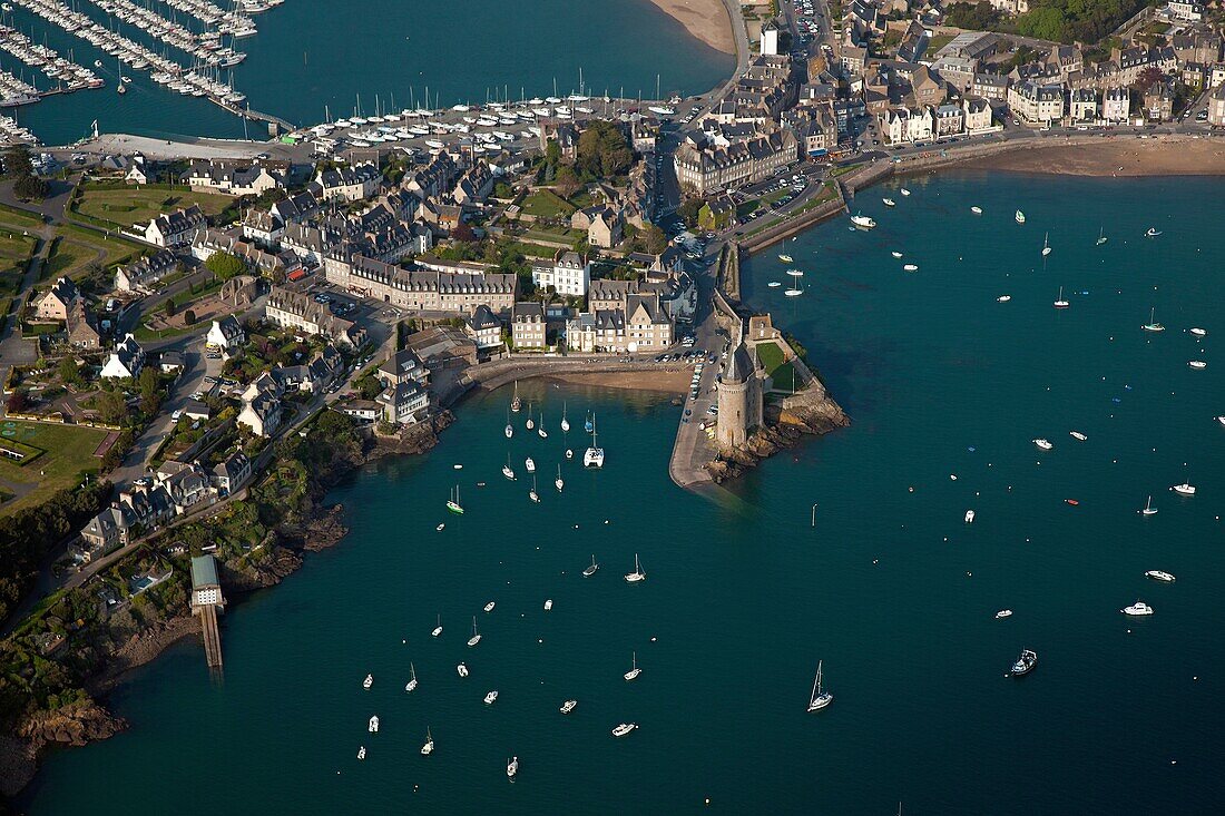 France, Ille-et-Vilaine (35), Saint-Servan is a neighborhood of Saint-Malo, a port city, the tower is Solidor Historic Monument, (aerial photo)