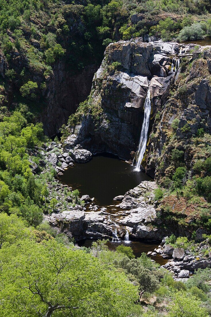 Pozo de los Humos, Smokes deep pool, Los Arribes Natural Park, Pereña de la Ribera, Salamanca province, castilla y León, Spain