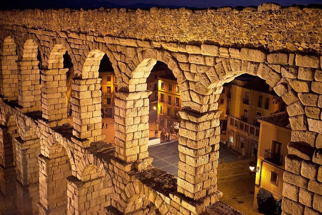 Night time view of the Aqueduct of Segovia,spain