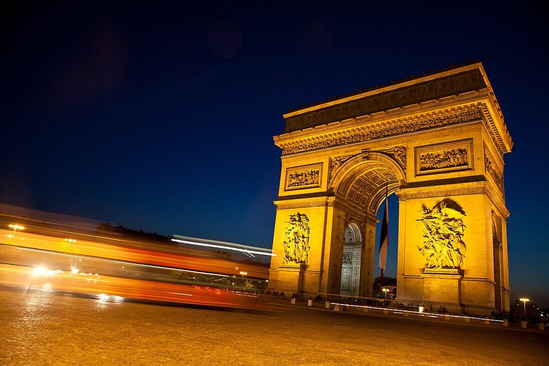Arc de Triomph de l´Etoile, triumphal arc, Place Charles de Gaulle, Paris, France, Europa