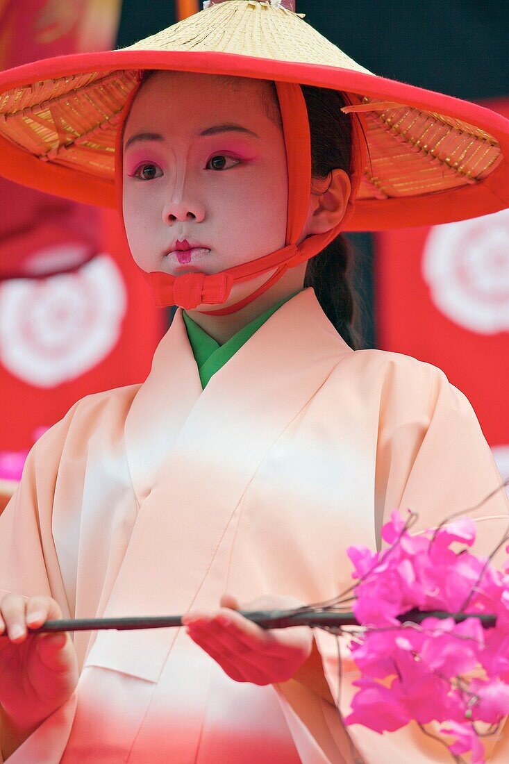 A dancer taking part in the Hanezu Odori
