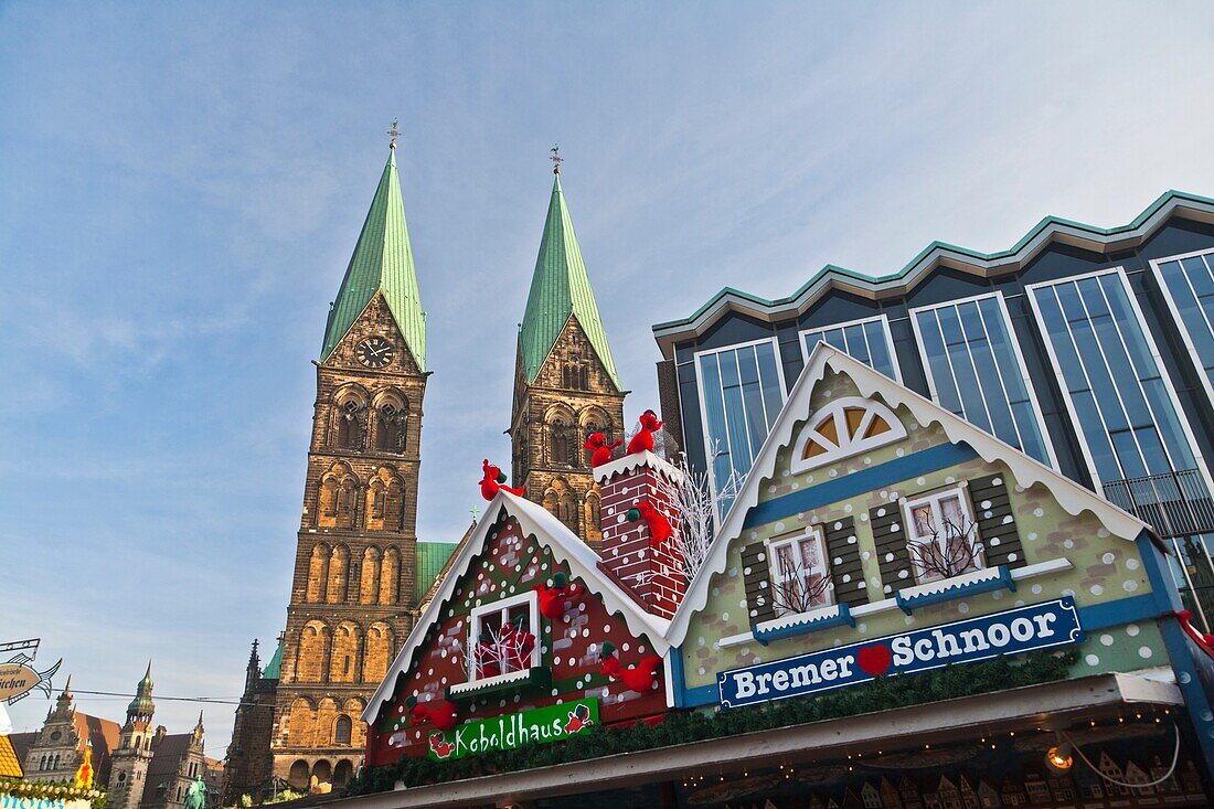 Architektur , Aussen , Bremen , Deutschland , Europa , Farbe , Festlich , Gebäude , Horizontal , Jahreszeit , Kathedrale , Marktstand , Tag , Weihnachten , V04-1589890 , AGEFOTOSTOCK 