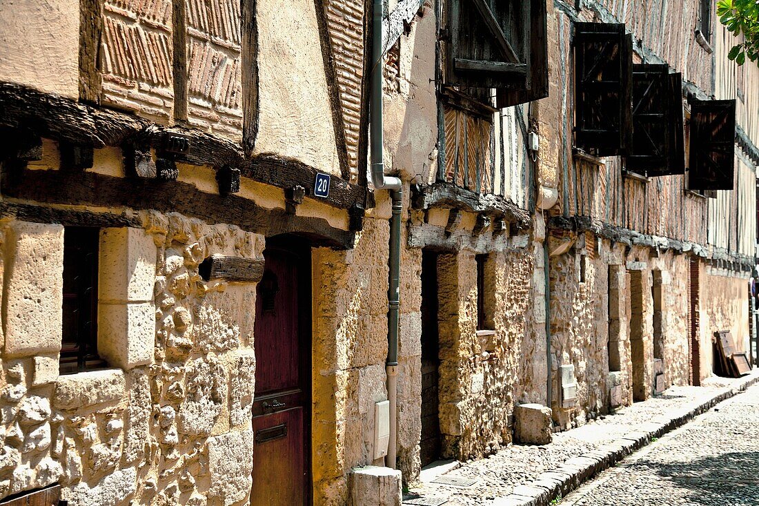 Mirpe Square, is bordered by beatiful medieval half-timbered houses  The area was completely restored in the 70´s  Bergerac, Aquitaine, Dordogne, France