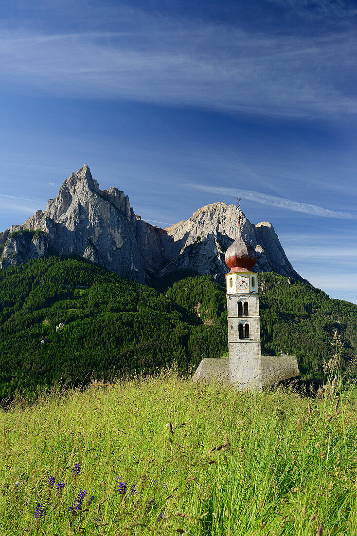 St. Valentin Church in front of Schlern, St. Valentin, Seis, Dolomites, UNESCO world heritage site Dolomites, South Tyrol, Italy