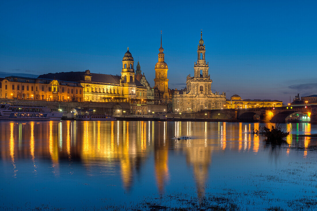 Elbe river with Dresden Castle and Hofkirche in the evening, Dresden, Saxony, Germany, Europe