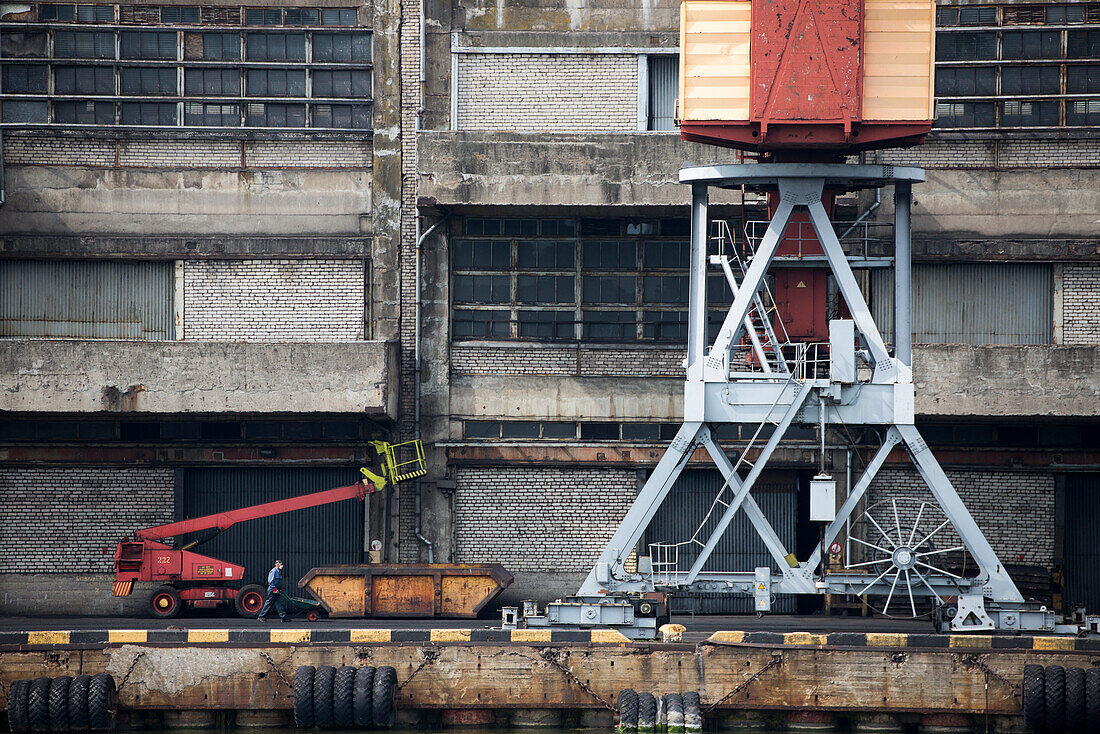Machinery at pier of Baltic Coal Terminal on Venta river, Ventspils, Latvia, Baltic States, Europe