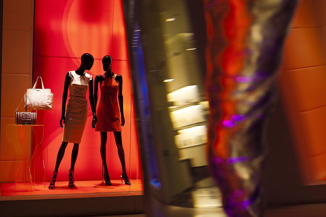 USA, Nevada, Las Vegas, CityCenter, Crystals Luxury Mall, red shop window through water vortex