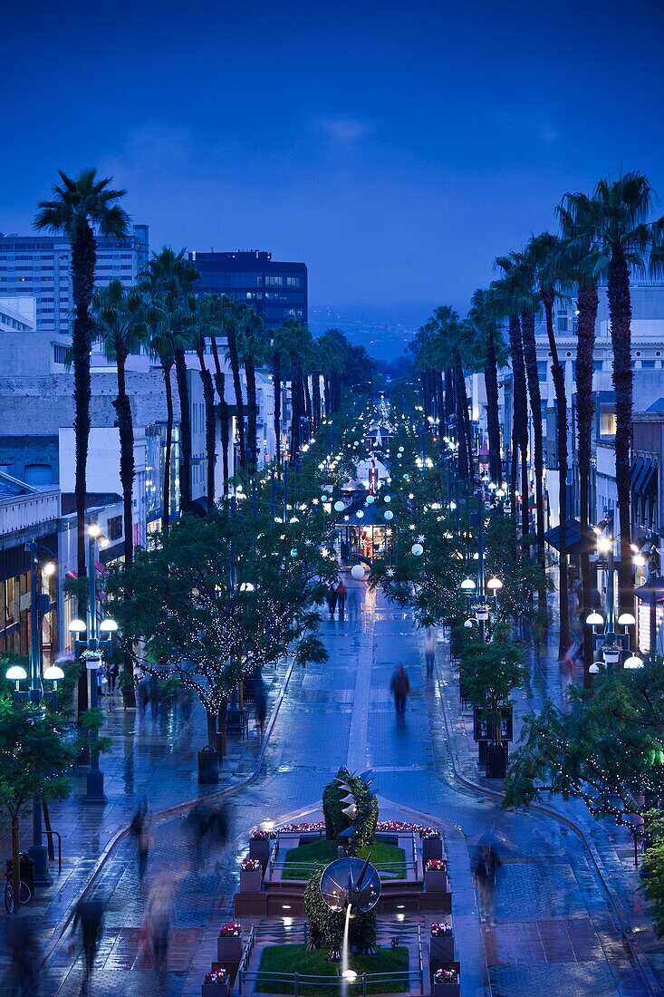 USA, California, Southern California, Los Angeles-area, Santa Monica, elevated view of Third Street Promenade, evening