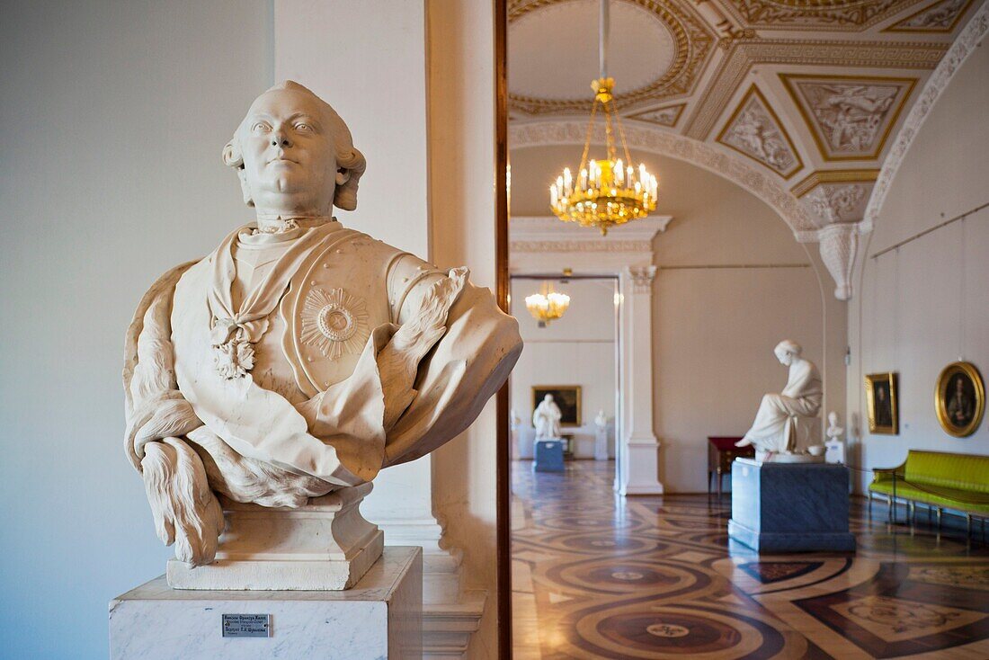 Russia, Saint Petersburg, Center, Winter Palace, Hermitage Museum, interior gallery